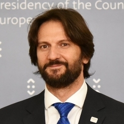 Robert Kaliňák